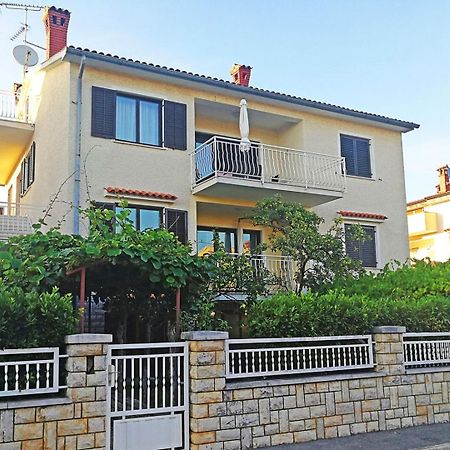 Apartment Jole - A4 -Two Bedrooms - Close To The City Center Пореч Екстериор снимка