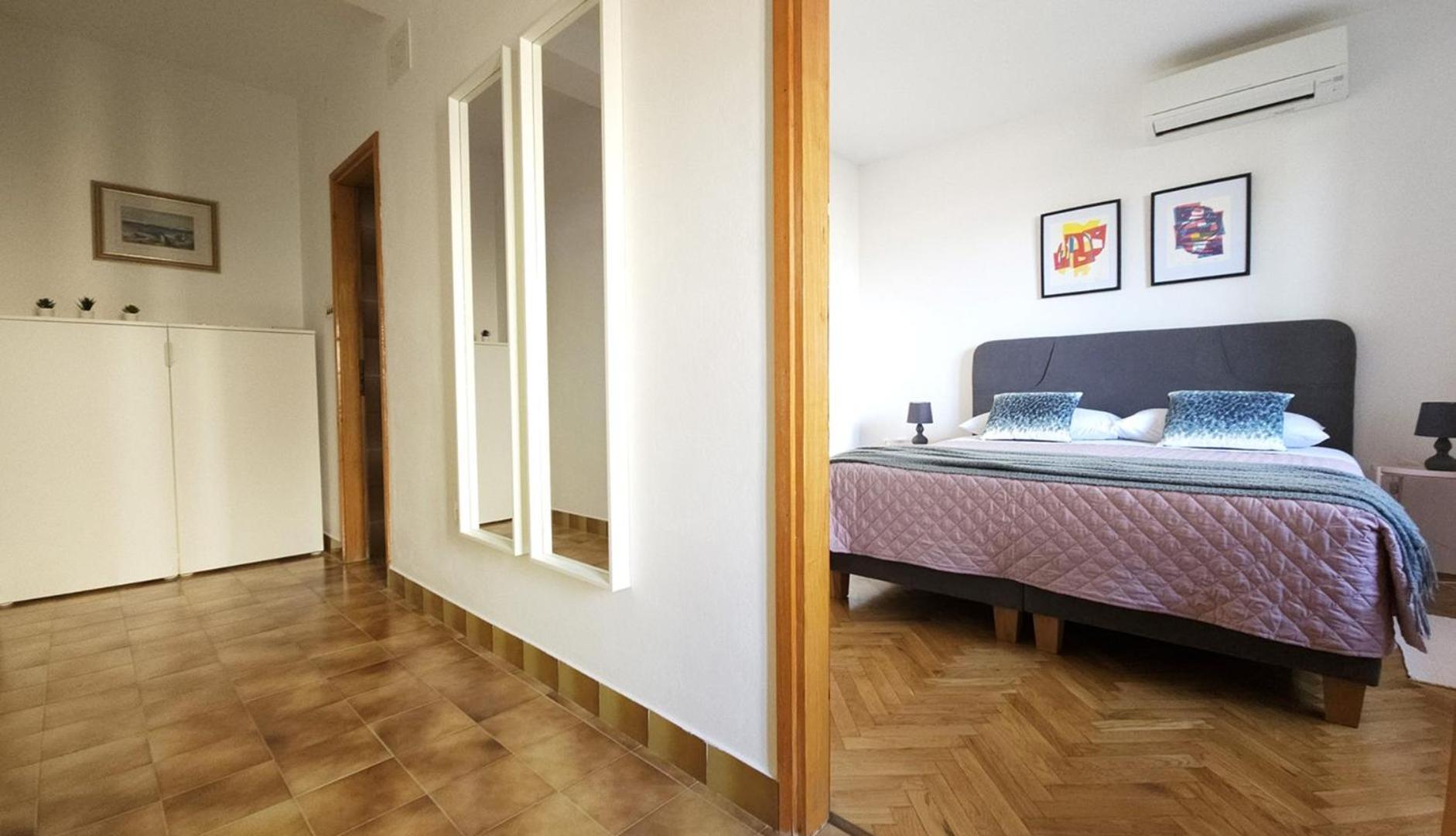 Apartment Jole - A4 -Two Bedrooms - Close To The City Center Пореч Екстериор снимка