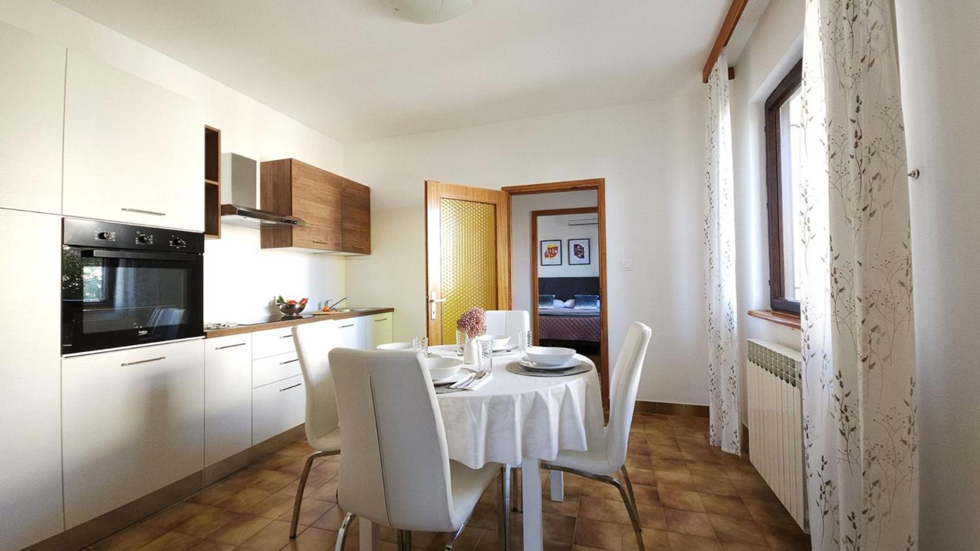 Apartment Jole - A4 -Two Bedrooms - Close To The City Center Пореч Екстериор снимка